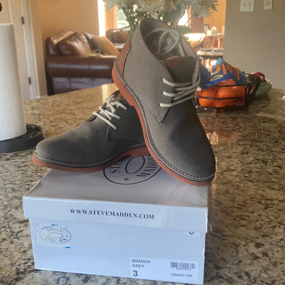 Boy’s ankle bootie